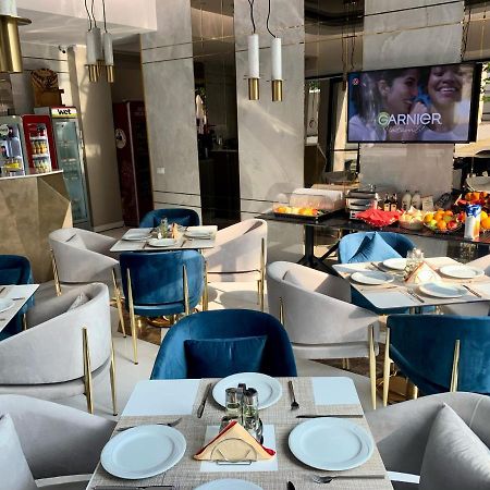 Onal Boutique Hotelier Mamaia Esterno foto