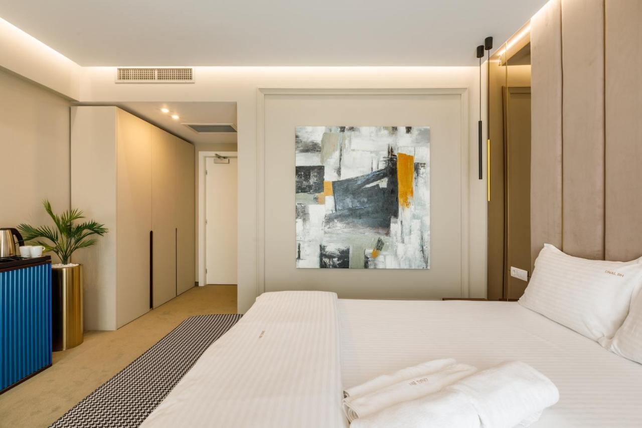 Onal Boutique Hotelier Mamaia Esterno foto