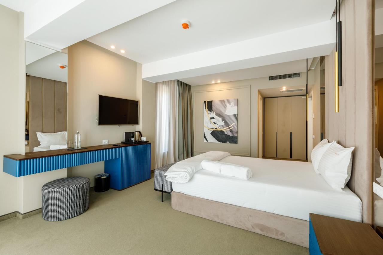 Onal Boutique Hotelier Mamaia Esterno foto