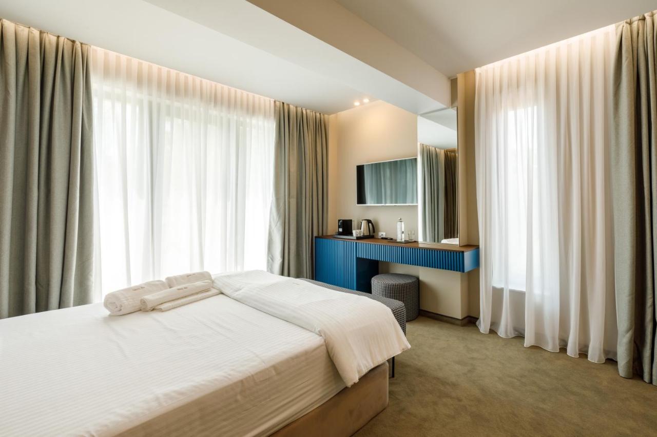 Onal Boutique Hotelier Mamaia Esterno foto